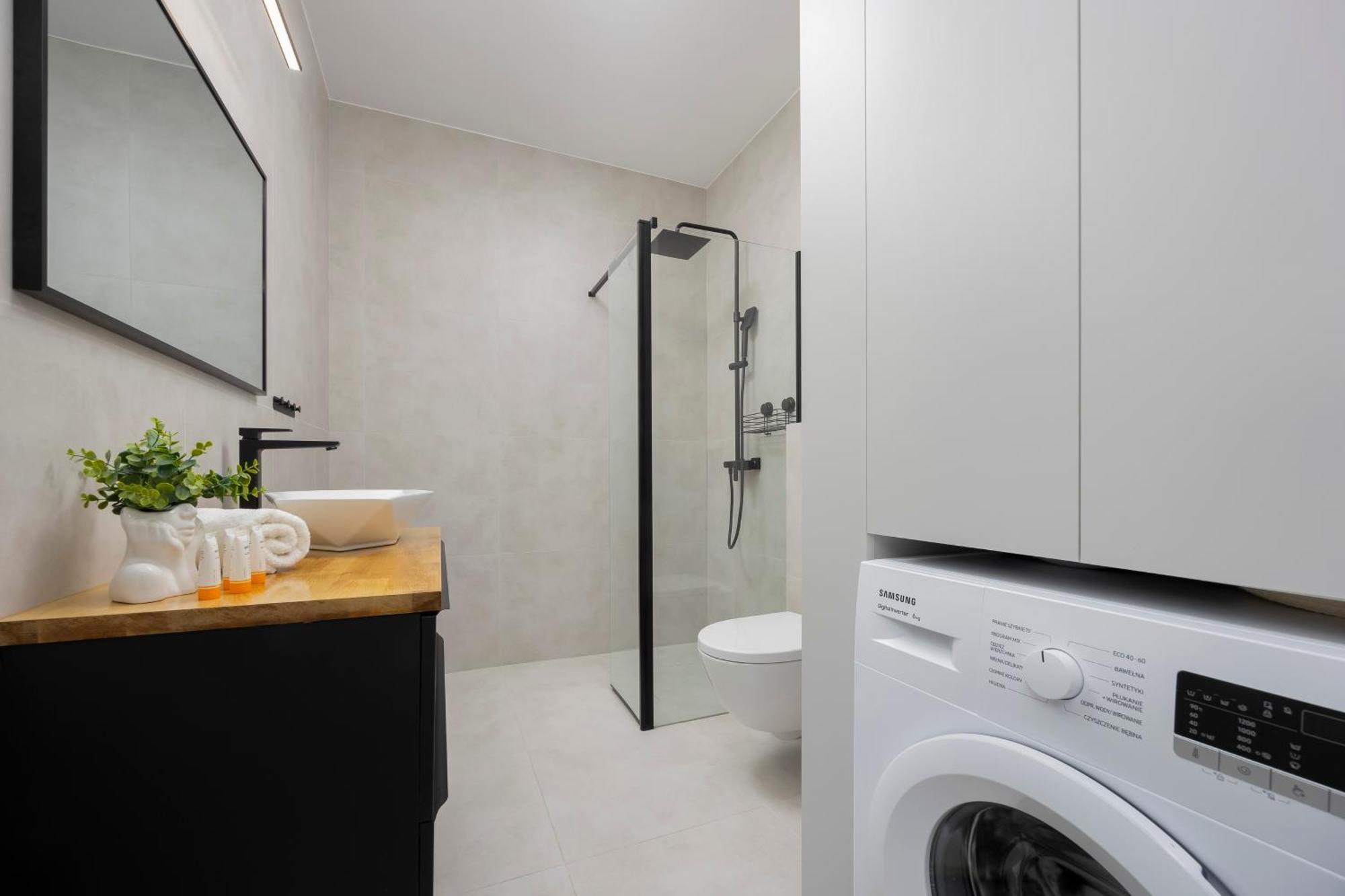Apartament Comfortable With Two Bedrooms & Parking By Renters